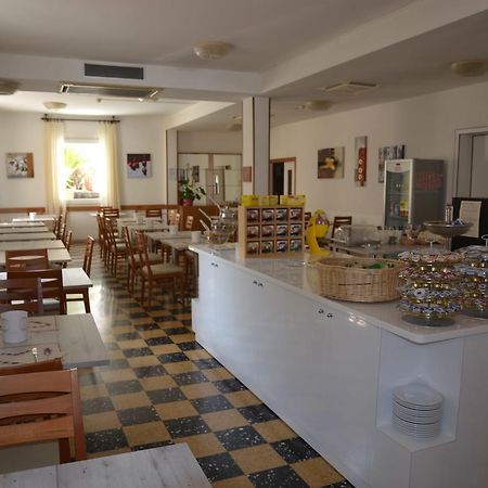 Albergo Larenzia Каттолика Экстерьер фото